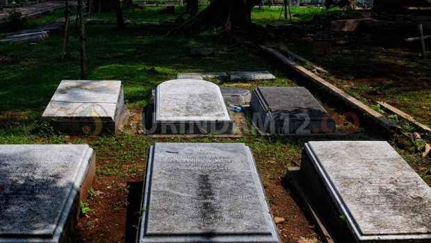 Nisan nisan yang ada di Museum Prasasti